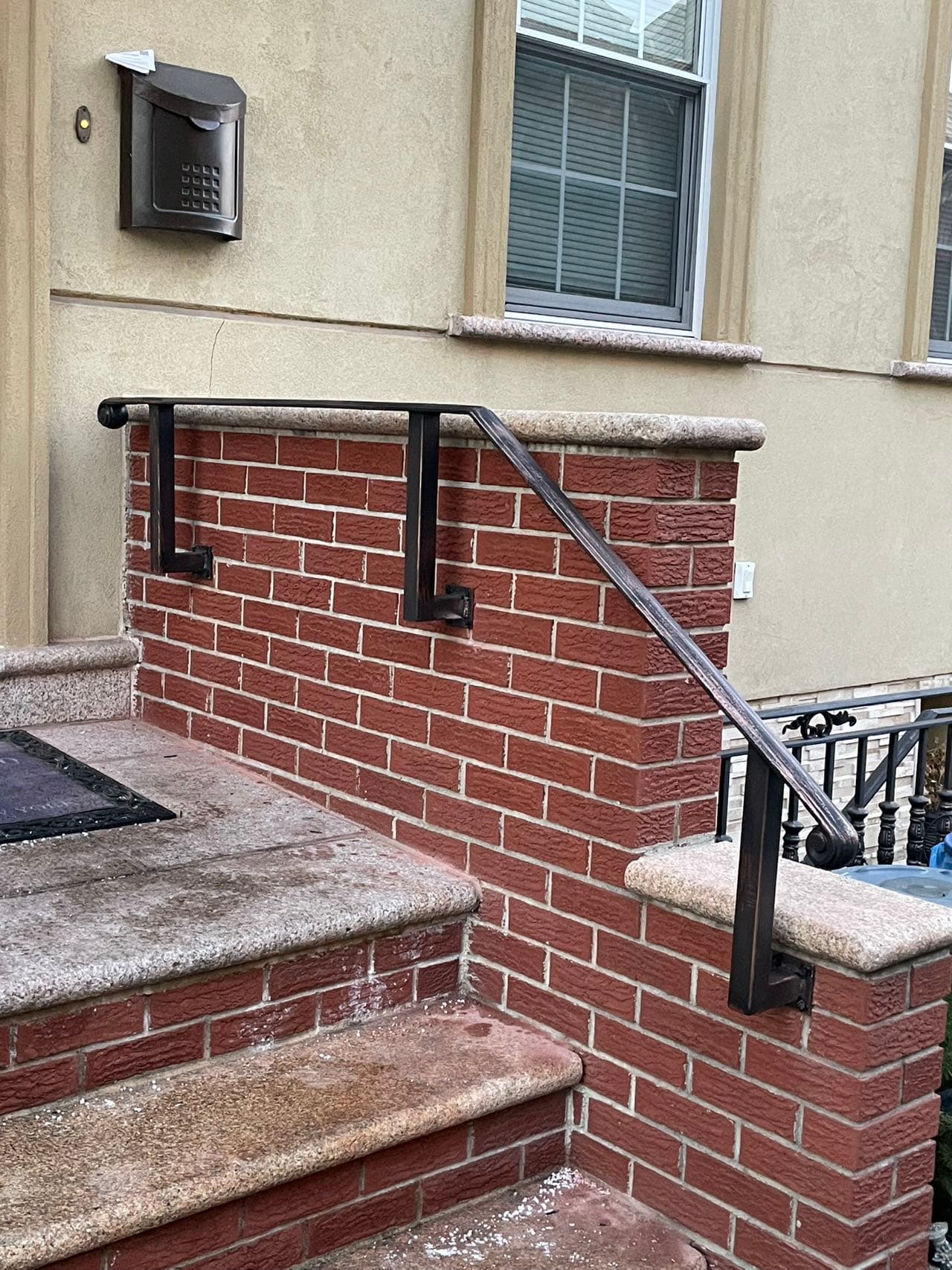 HANDRAIL