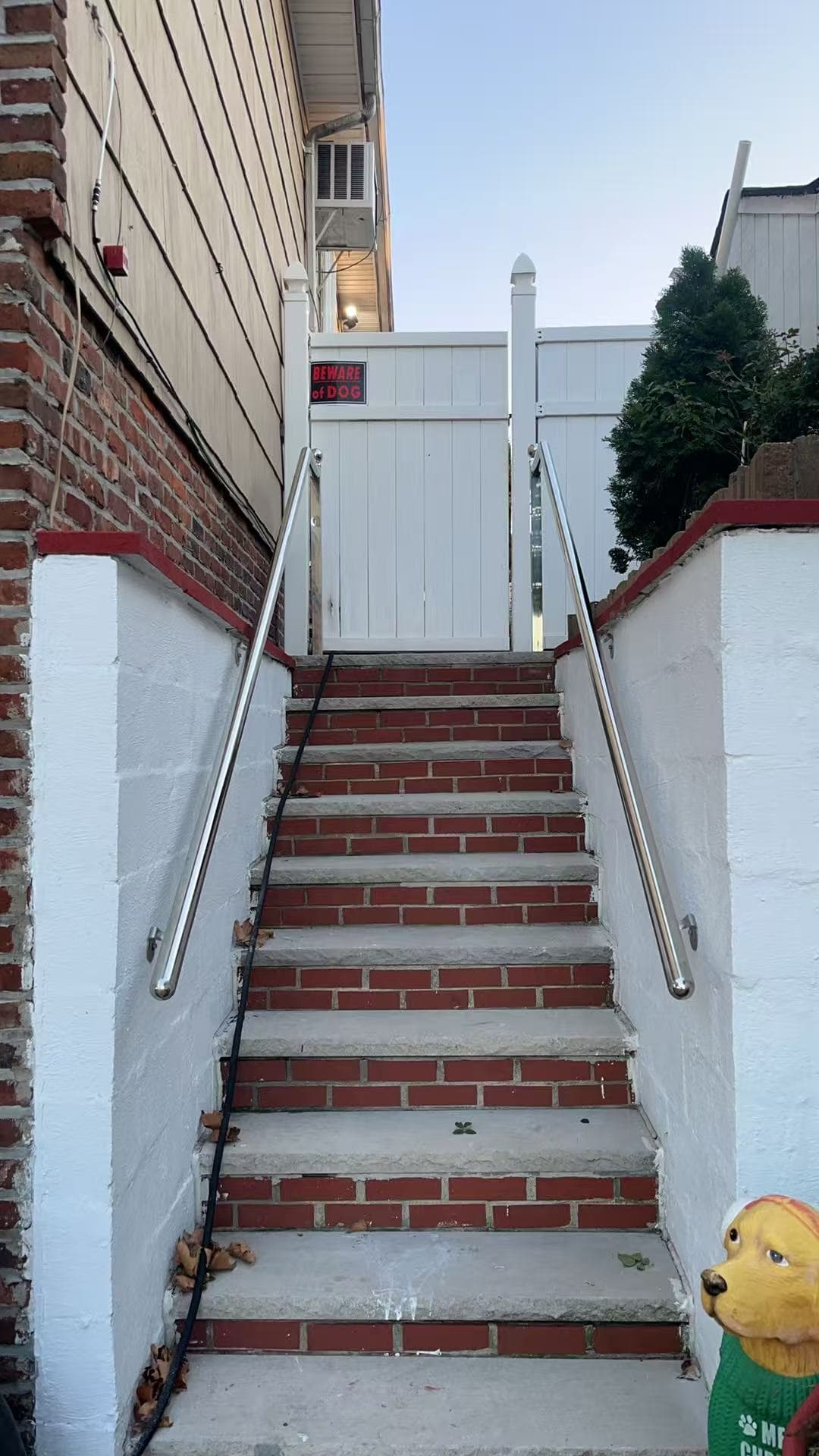 HANDRAIL