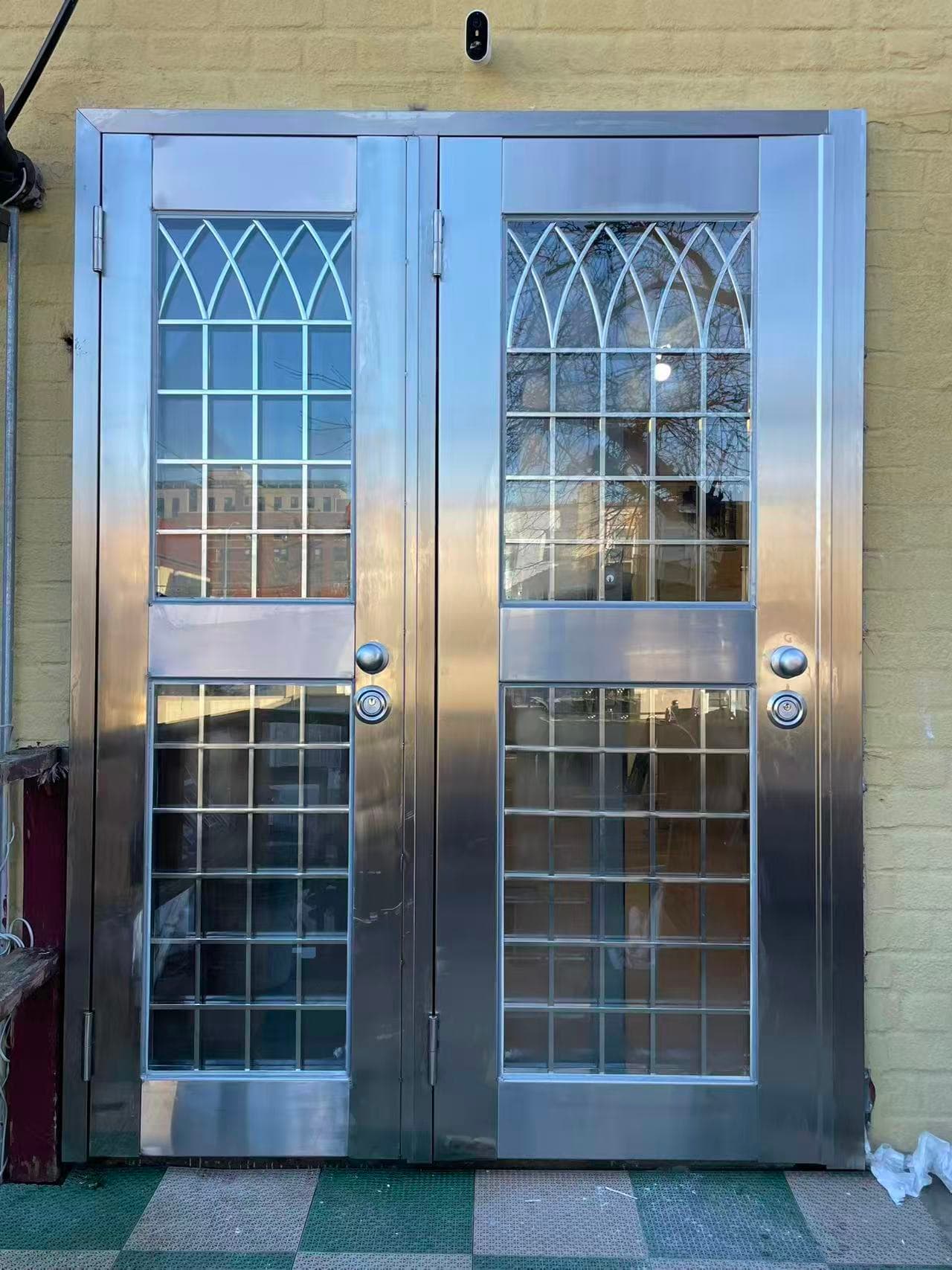 DOOR