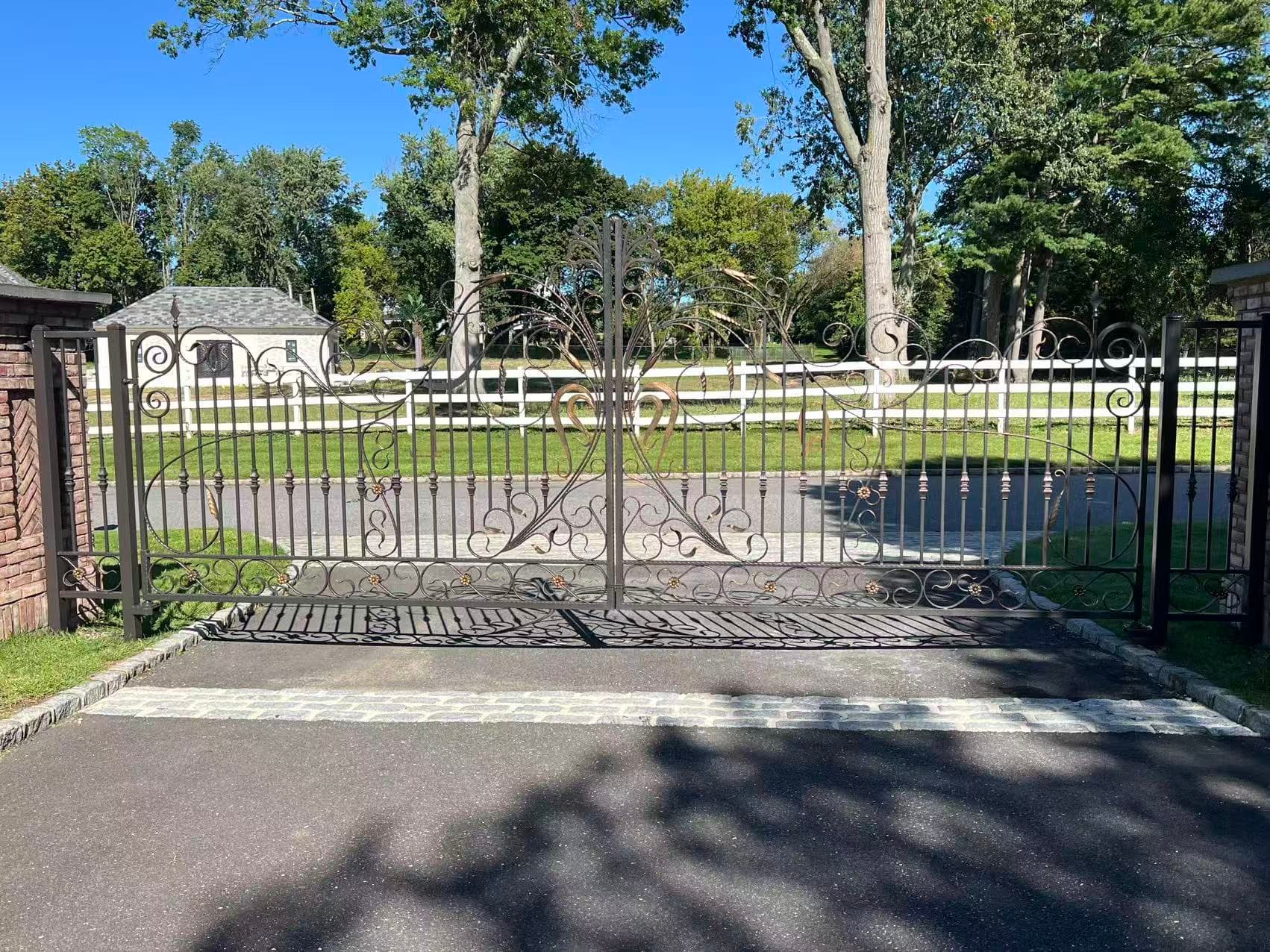 0bc46aff25a22760bb44b0b91146ec38 — #P-0649 — GATE — Custom Iron Works by JYC Steel NYC