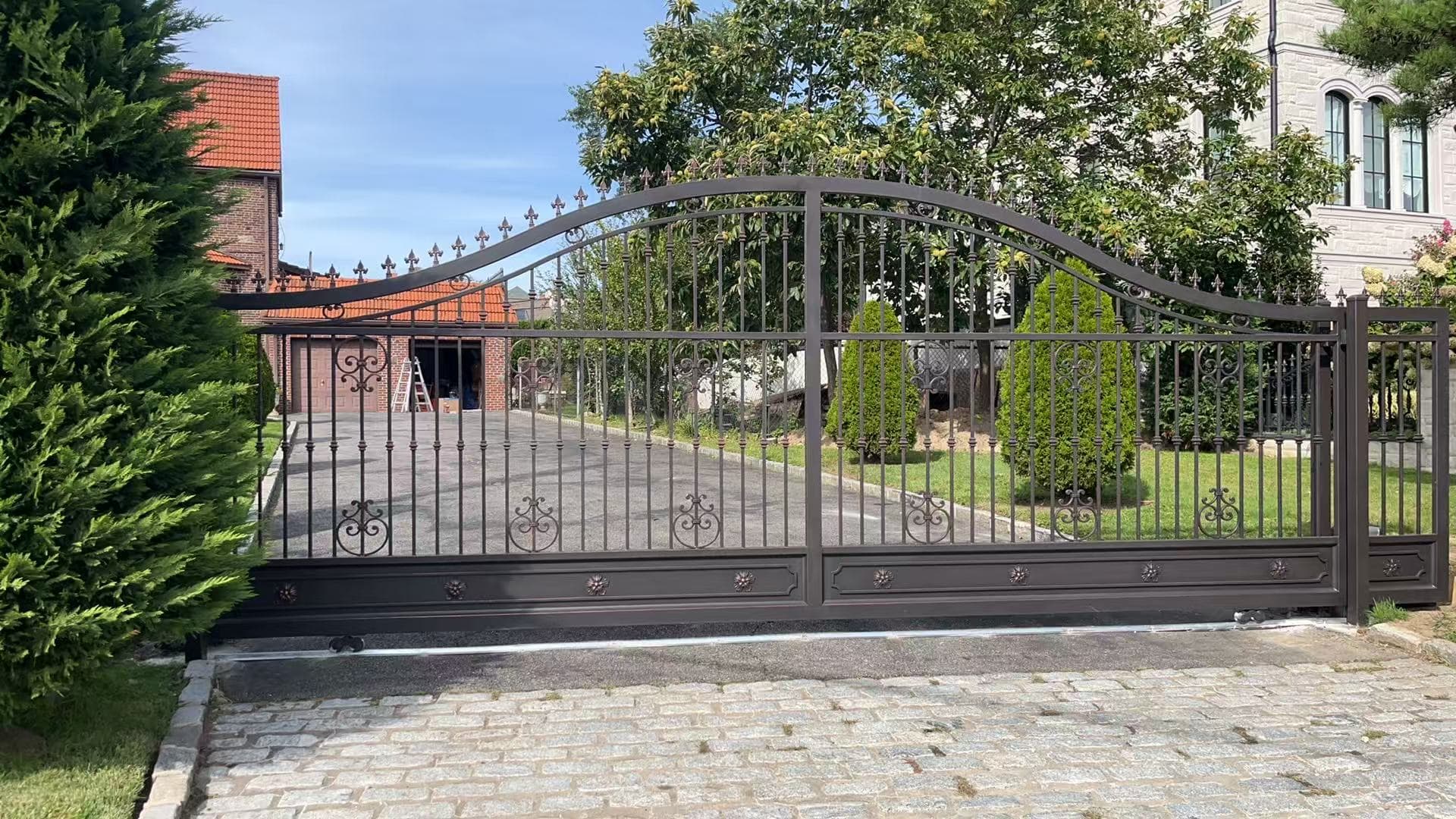 1b0761cb296acea147914527c504a5af — #P-0667 — GATE — Custom Iron Works by JYC Steel NYC