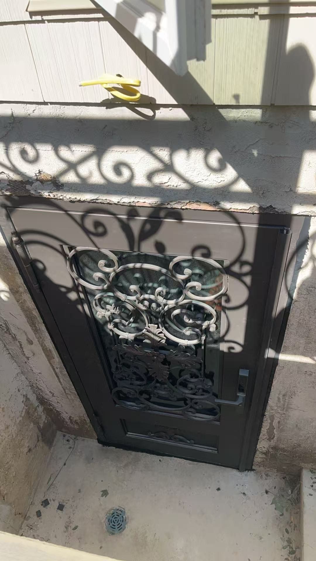 74dfe08d55c6392b2b267dc54e40a684 — #P-0678 — DOOR — Custom Iron Works by JYC Steel NYC