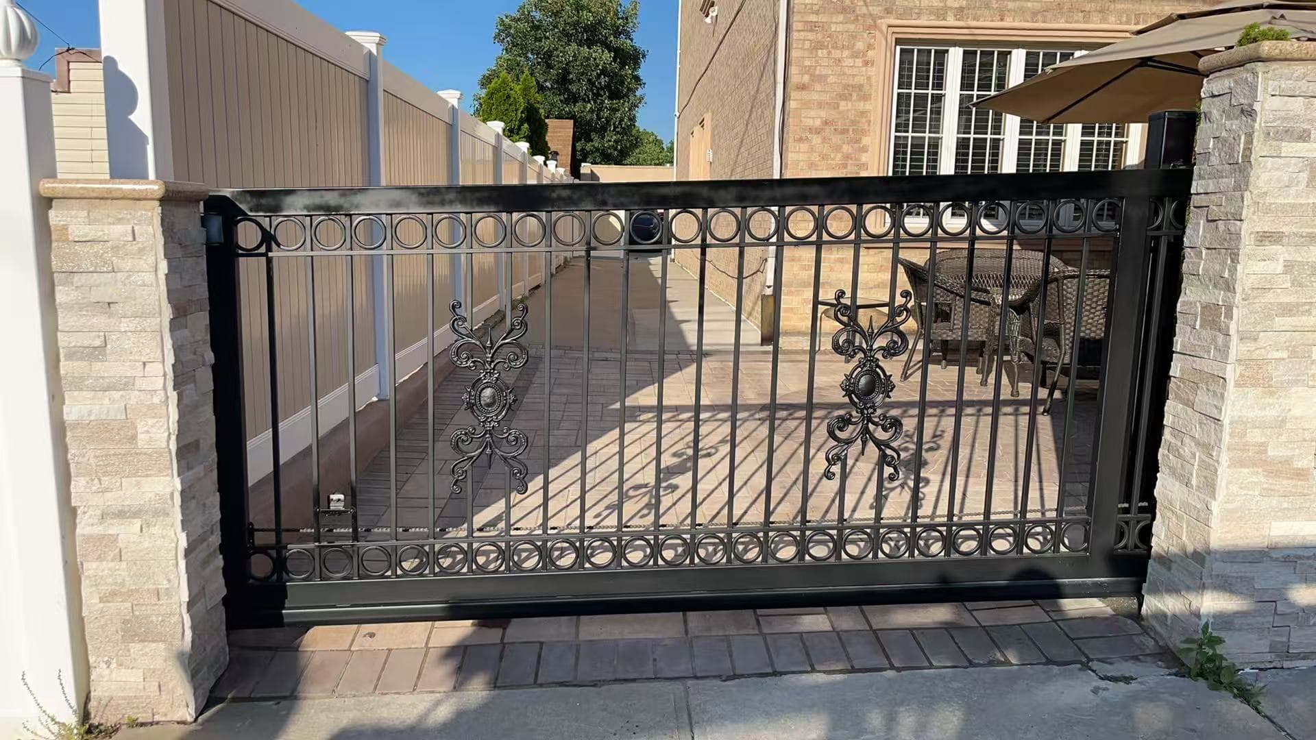 390bae3ede55426e0e29821ddd07d503 — #P-0318 — GATE — Custom Iron Works by JYC Steel NYC