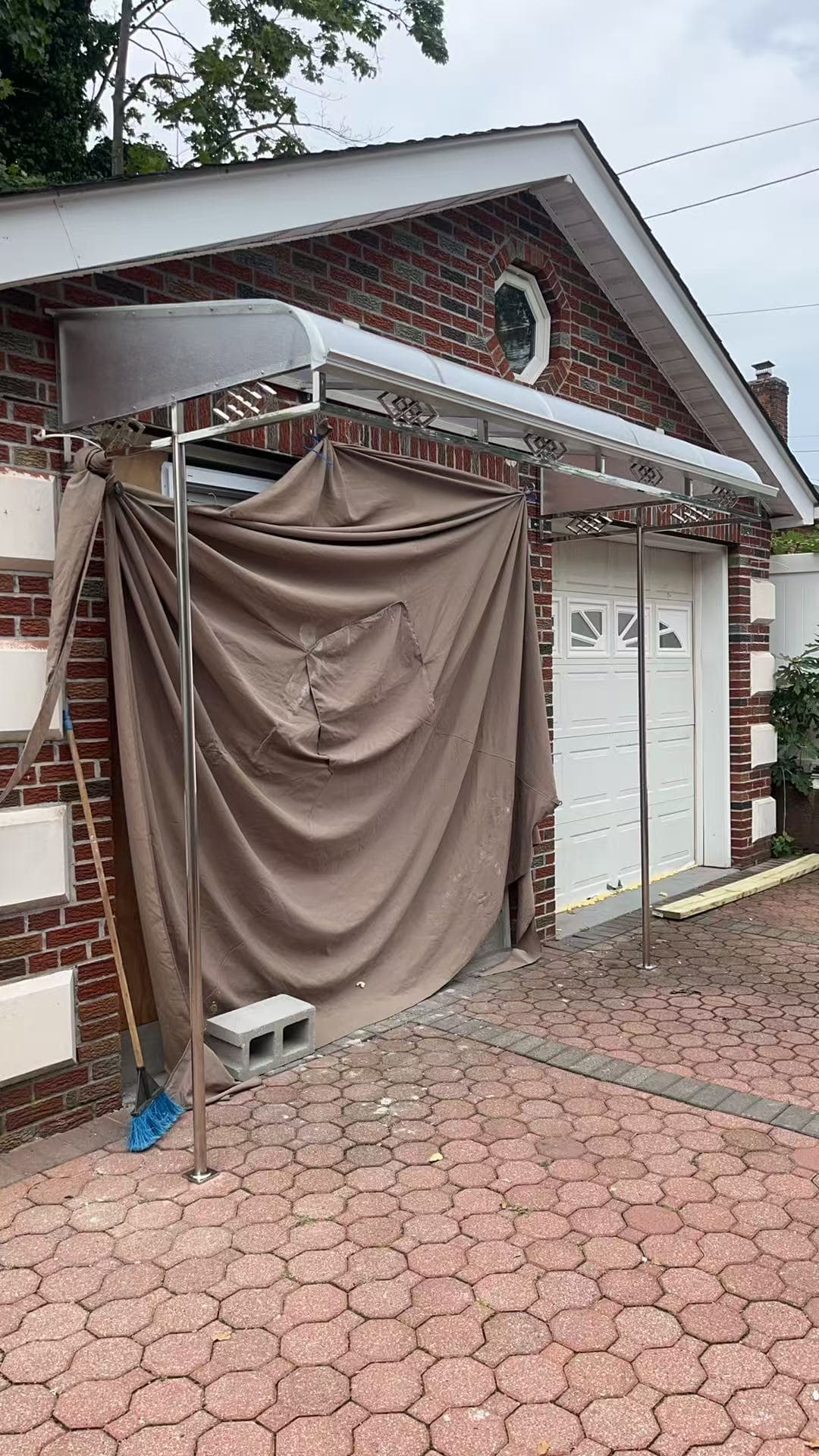 93ae17fc306b0d09f41b8c511afca16a — #P-0662 — AWNING — Custom Iron Works by JYC Steel NYC
